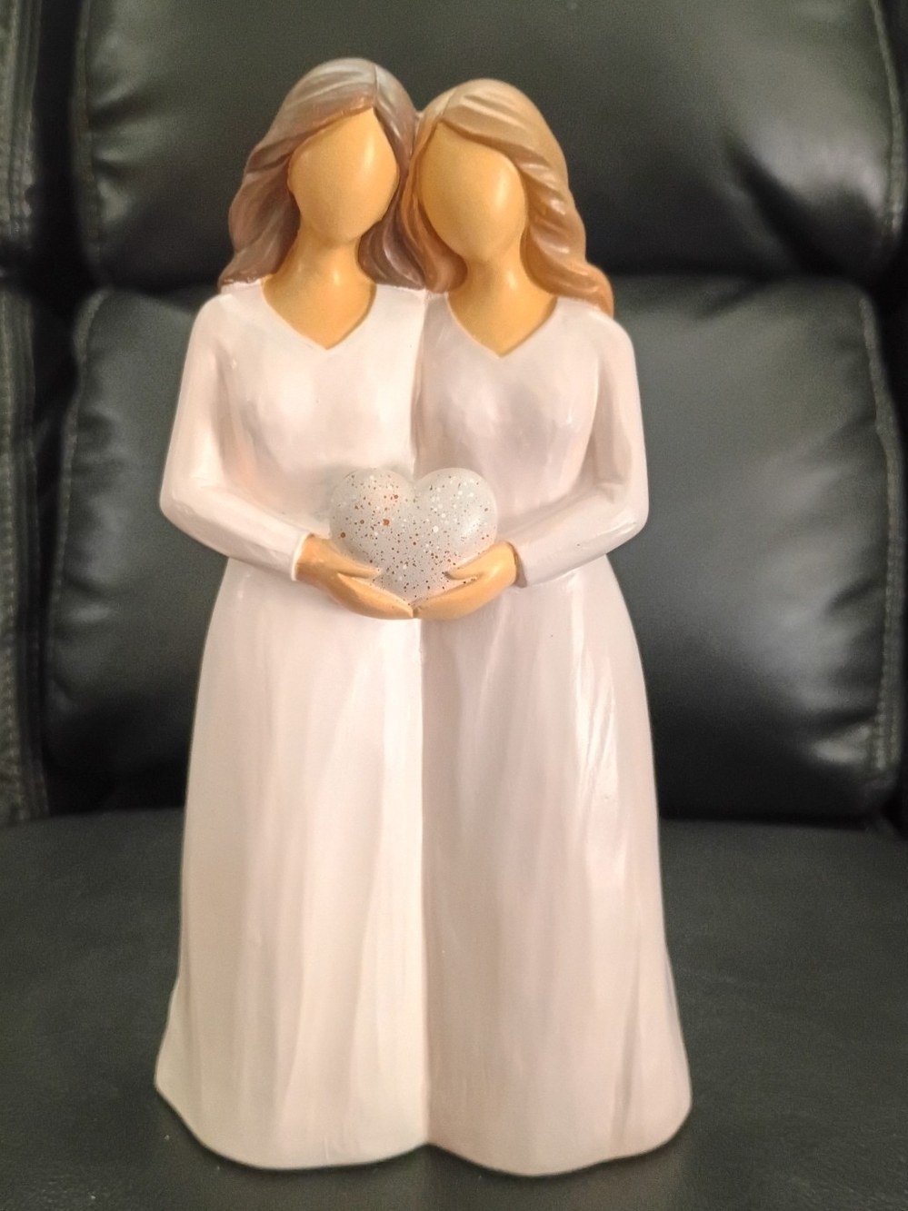 Sister Friendship Heart Keepsake Figurine Beige Pink New